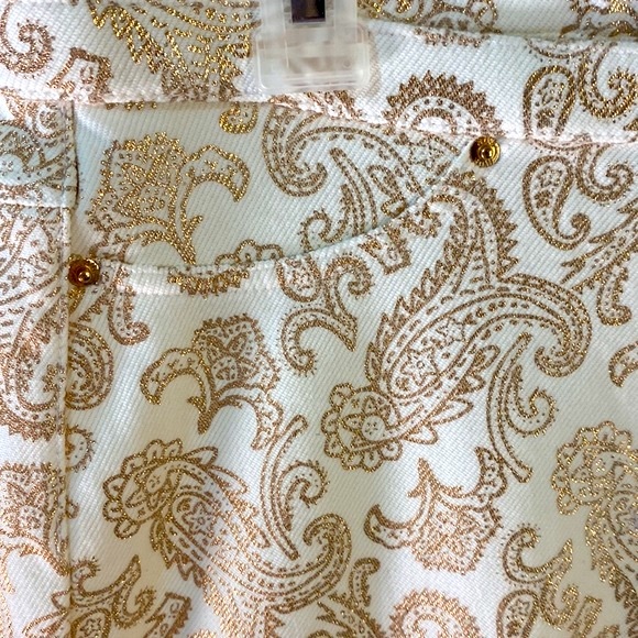 Hurley Pants & Jumpsuits Hue White 5 Pocket Style Look Leggings